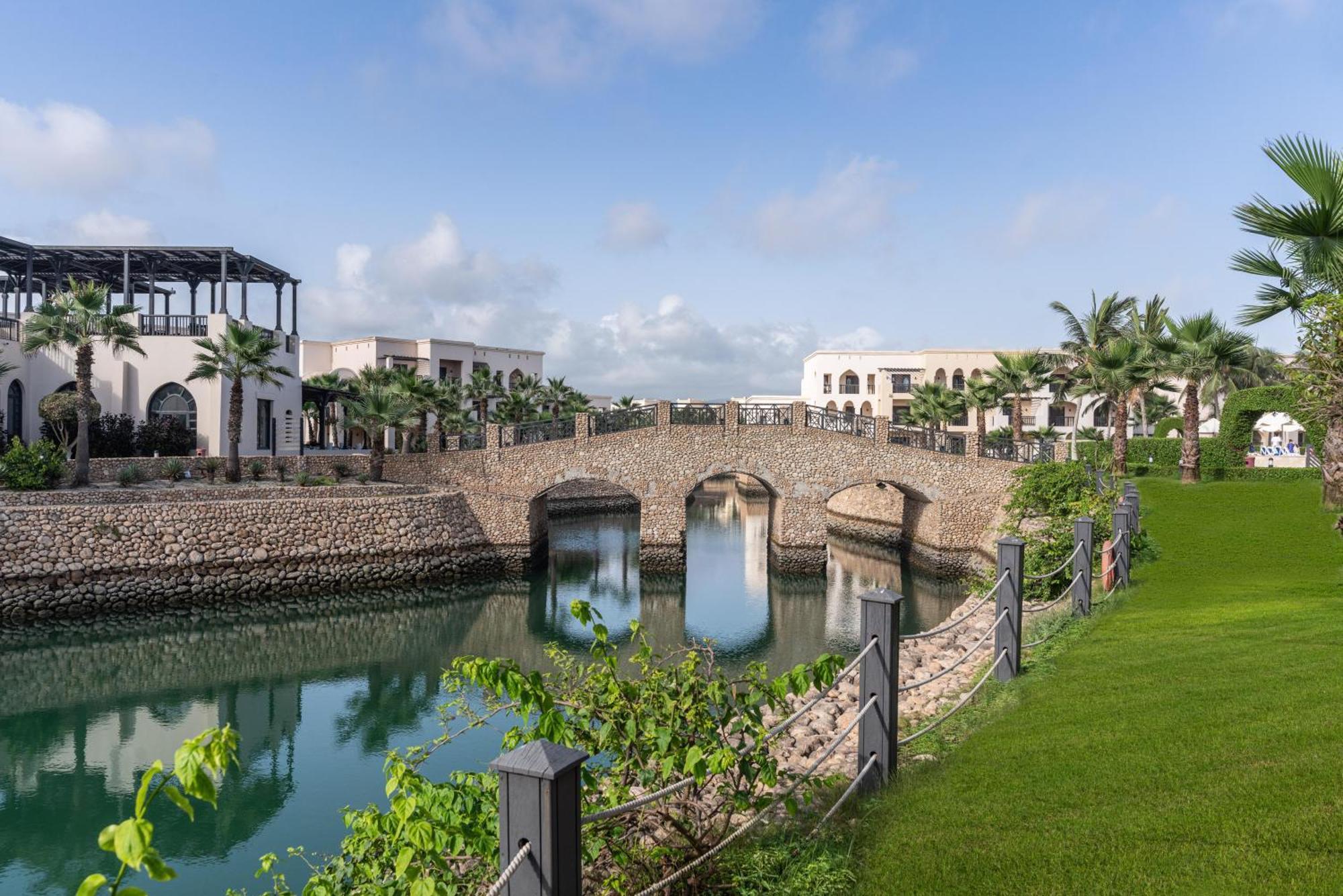 Salalah Rotana Resort Exterior photo Al Kharaitiyat
