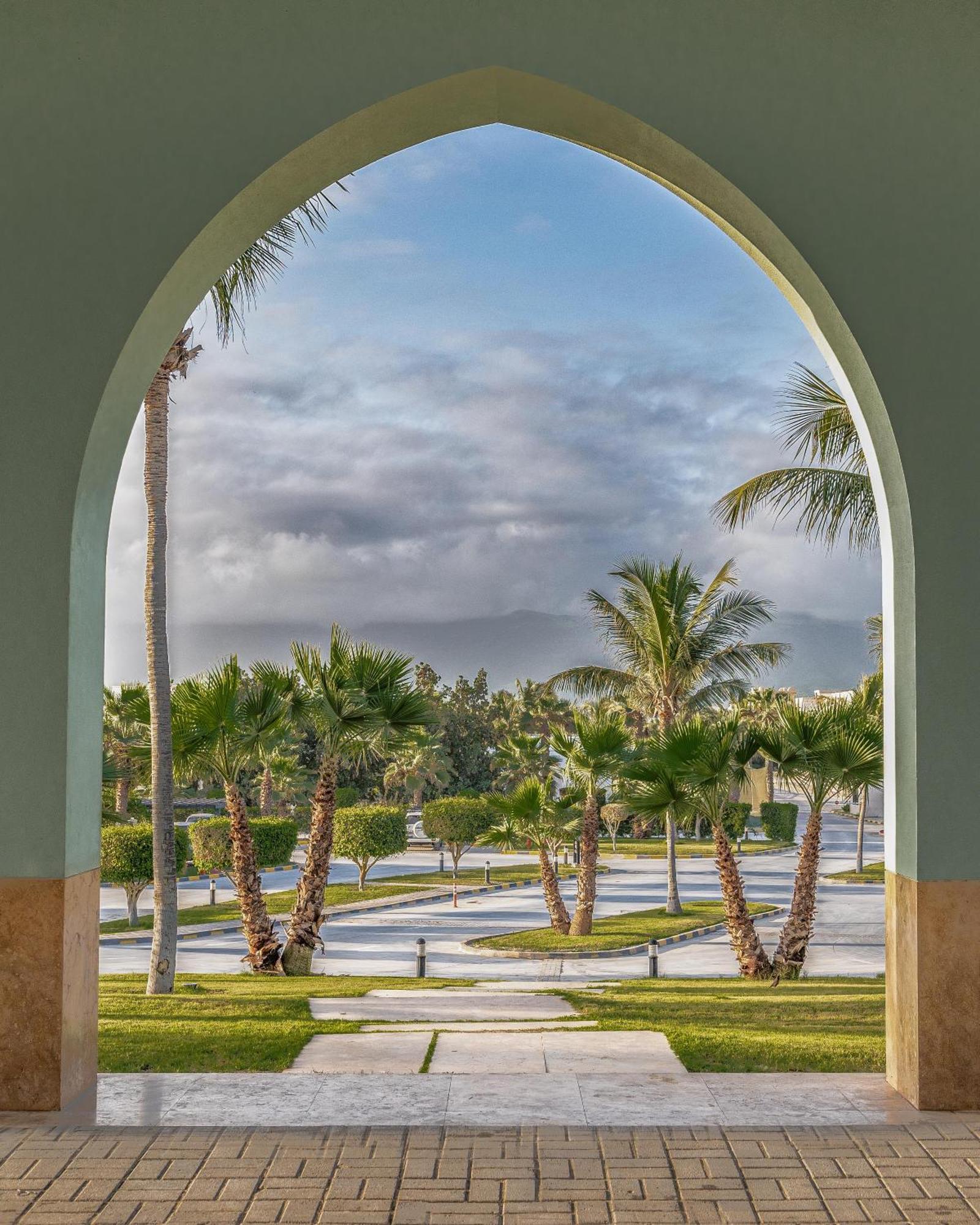Salalah Rotana Resort Exterior photo The Palm Beach Outlets