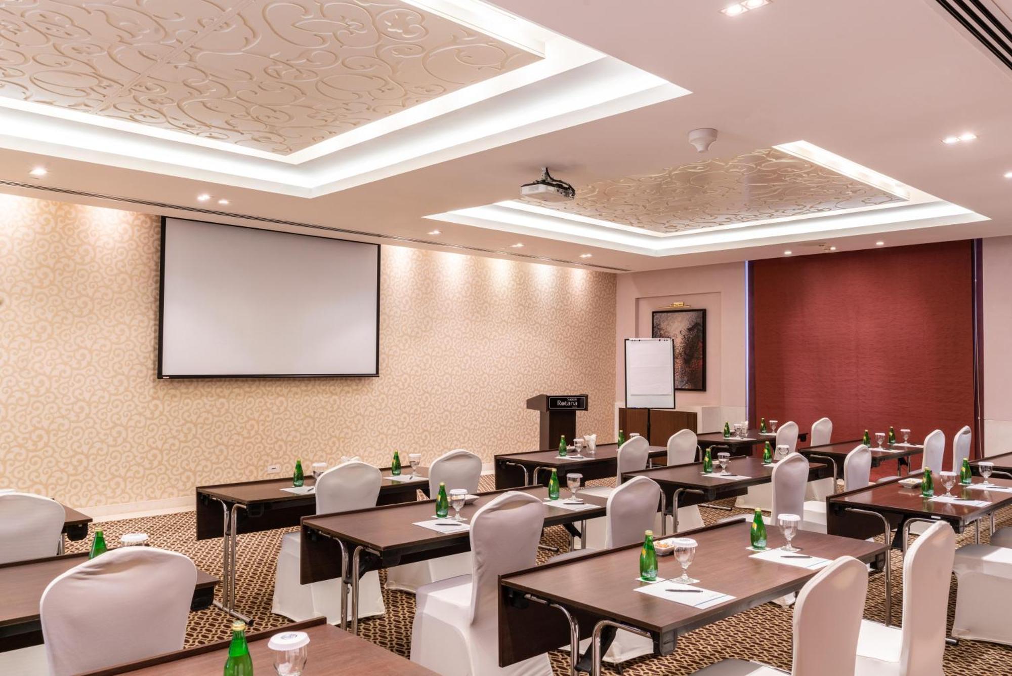 Salalah Rotana Resort Exterior photo Meeting room