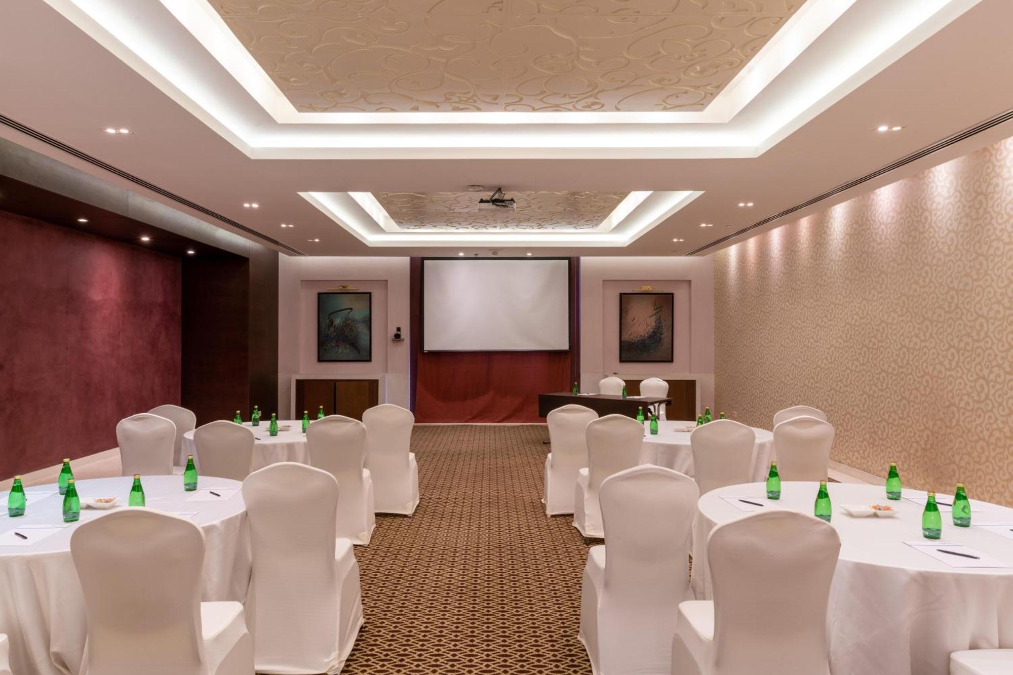 Salalah Rotana Resort Exterior photo Meeting room