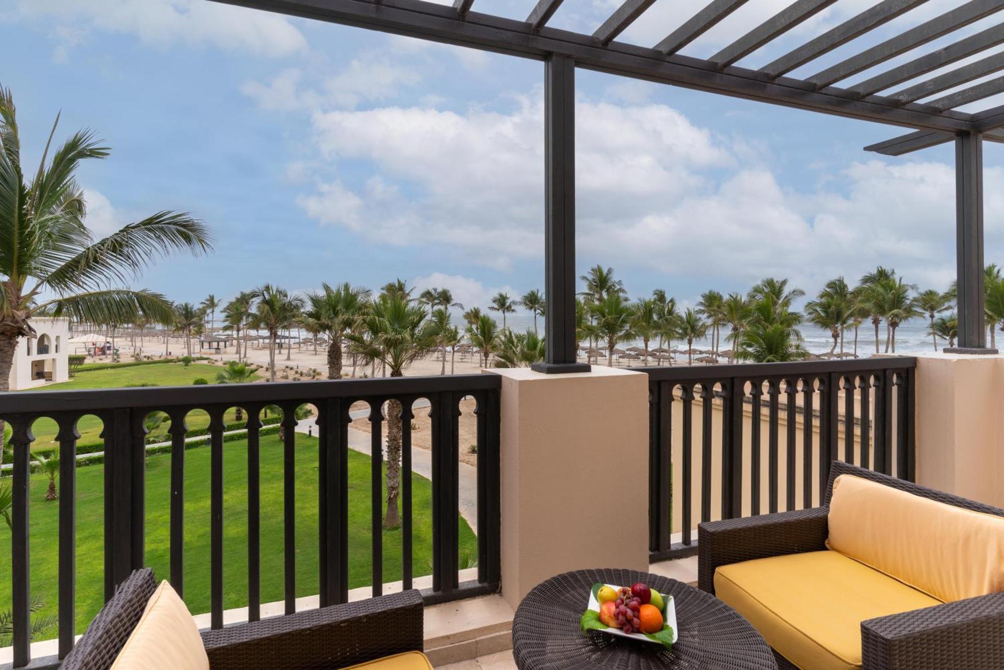 Salalah Rotana Resort Exterior photo A view from the balcony of a suite at the Jumeirah Beach Hotel